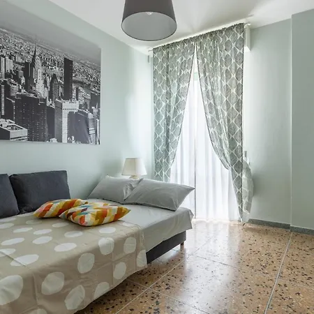 Apartament Visit Station & Go